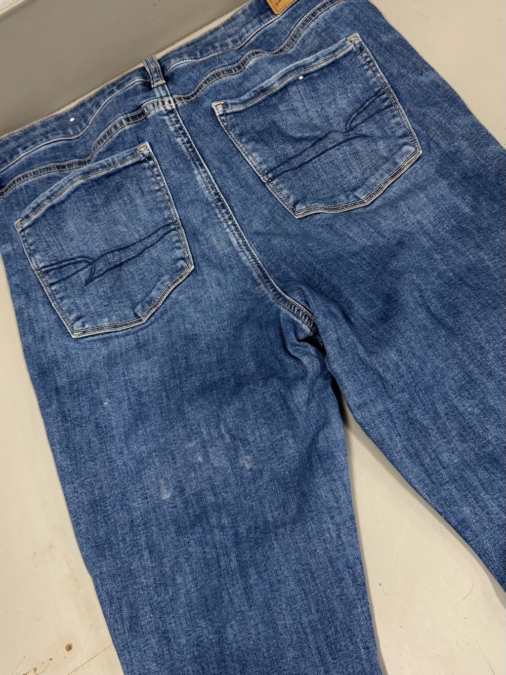 American Eagle Outfitters Women's Blue Kick Flair Wide Leg Jeans size 14